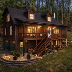 Delicious Cabin • Wine Country Retreat w/ Hot Tub