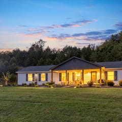 Zen Valley Lodge | Fire Pit, Hammocks + Game Room