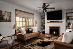 The Cozy Bear Cabin | Hot Tub, Fenced Yard, Games - Image 4