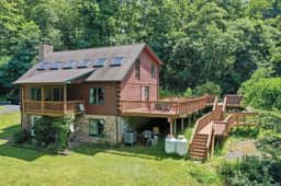 The Trillium Cabin | Hot Tub, Views & Game Room - Image 4