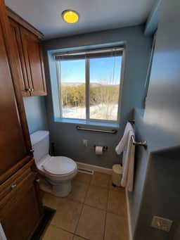 Starlight Farmhouse | Dog-Friendly + Mountain View - Image 3