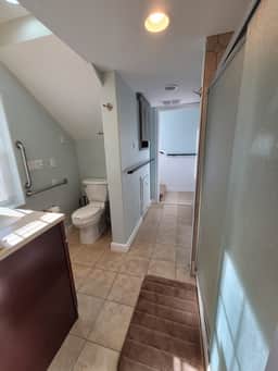 Starlight Farmhouse | Dog-Friendly + Mountain View - Image 5