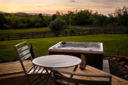 Valley View Farmhouse · Hot Tub, Fenced Pasture - Image 3