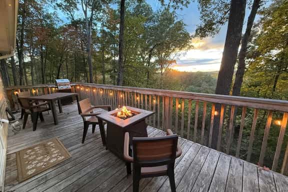 Shenandoah Twilight | Sunset Views w/ Hot Tub - Image 1