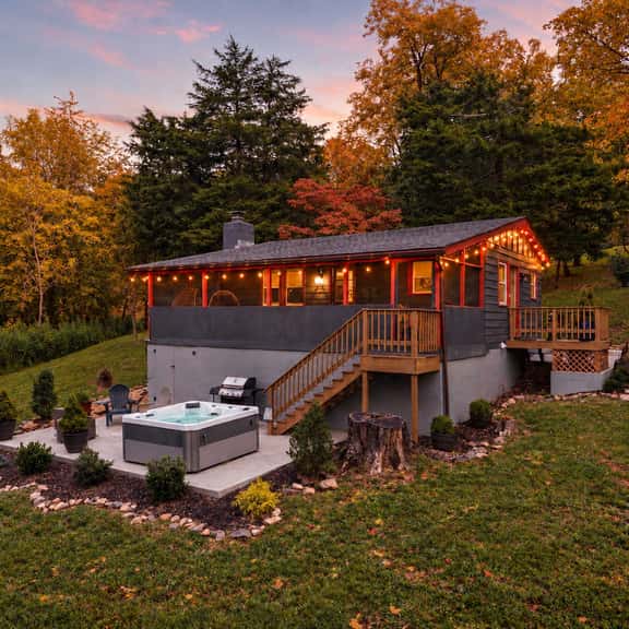 The Juniper Cabin | Cozy Hideaway w/ Hot Tub - Image 1