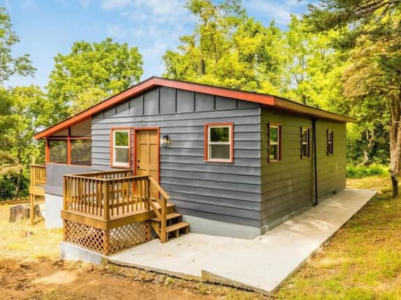 The Juniper Cabin • Cozy Hideaway w/ Hot Tub - Image 2