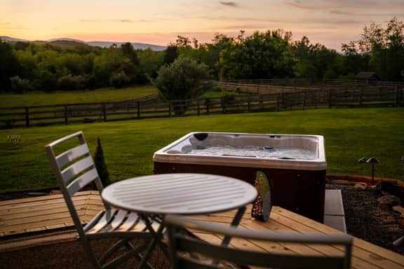 Valley View Farmhouse · Hot Tub, Fenced Pasture - Image 3