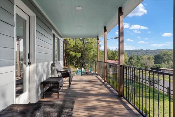 The River Bungalow at Shenandoah Haven - Image 3