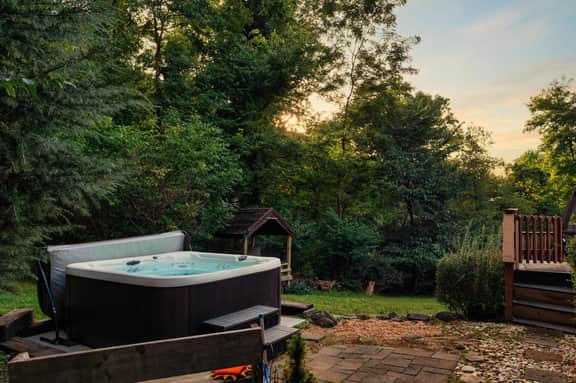 Skyland Hideaway | Mountain Cabin w/ Hot Tub - Image 3