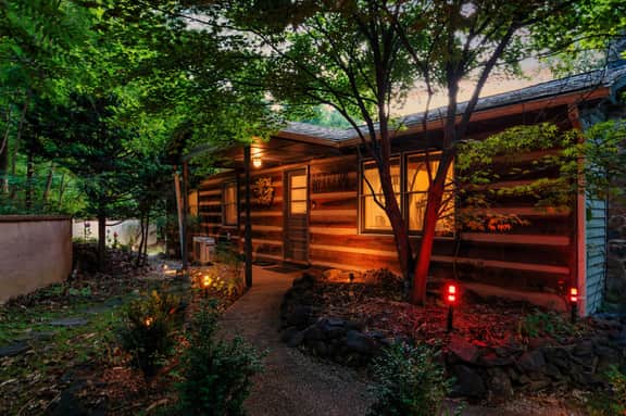Skyland Hideaway | Mountain Cabin w/ Hot Tub - Image 5