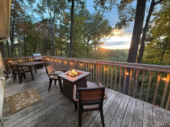 Shenandoah Twilight | Hot Tub + Sunset Views - Image 1