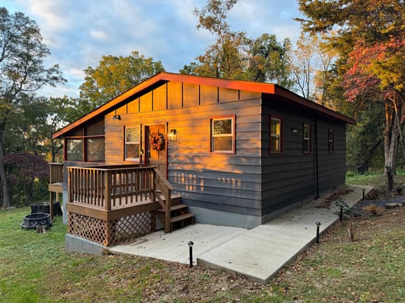The Juniper Cabin • Cozy Hideaway w/ Hot Tub - Image 1
